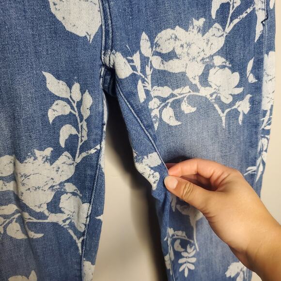Pilcro Anthropologie Slim Boyfriend Crop Floral Motif Jeans Women's Size 27 - Picture 4 of 14